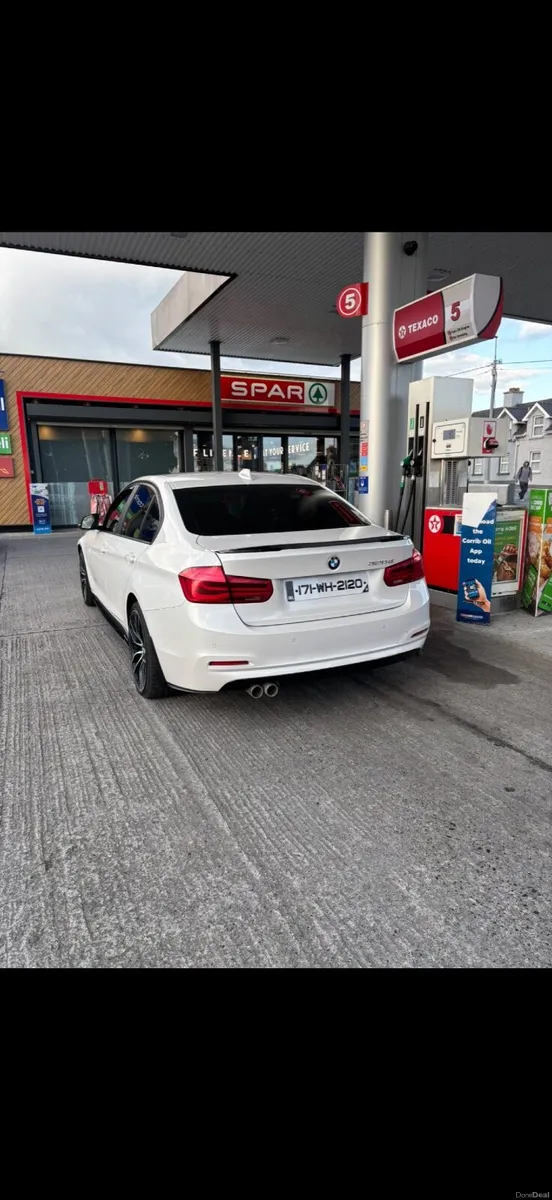 BMW 3-Series 2017 - Image 3