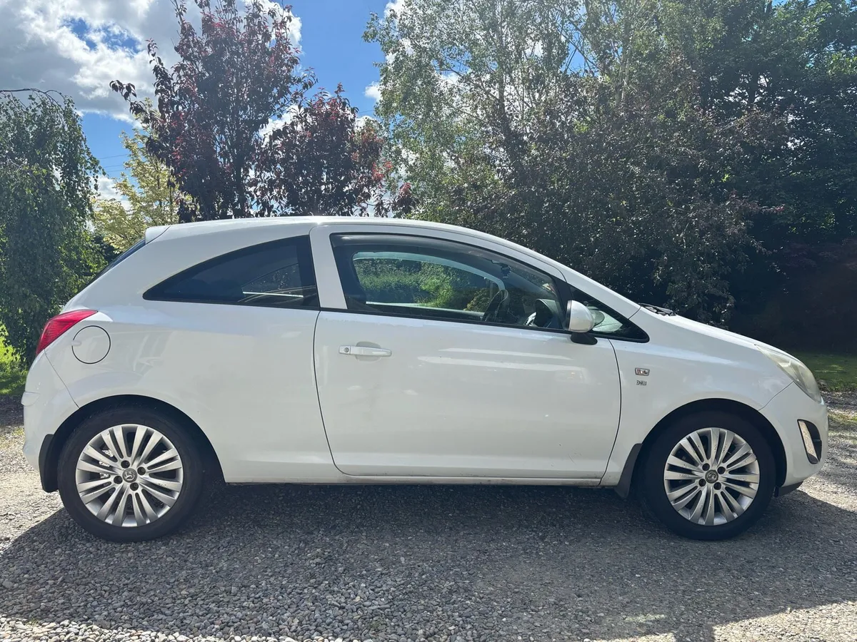 Vauxhall Corsa - Image 2