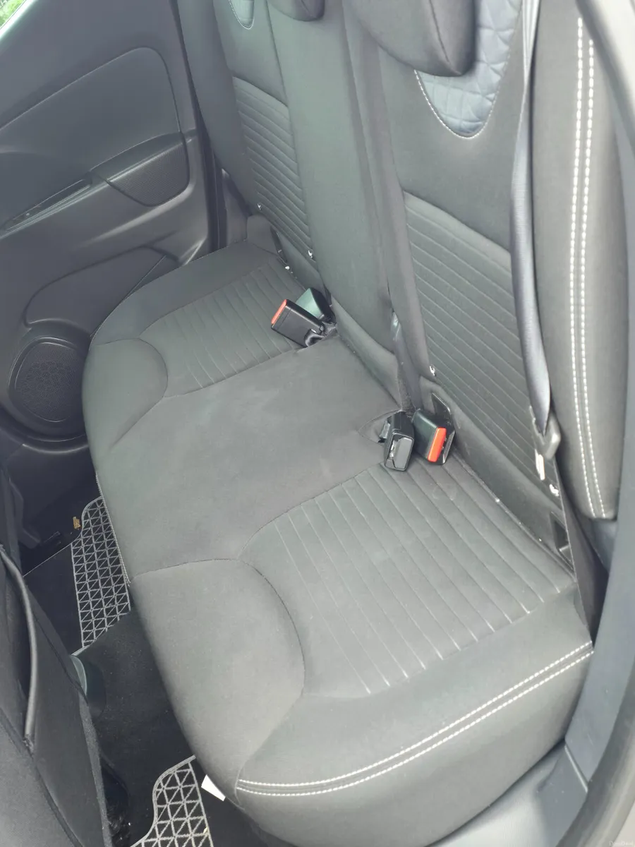 Renault Clio 2015 petrol automatic low miles €6990 - Image 6