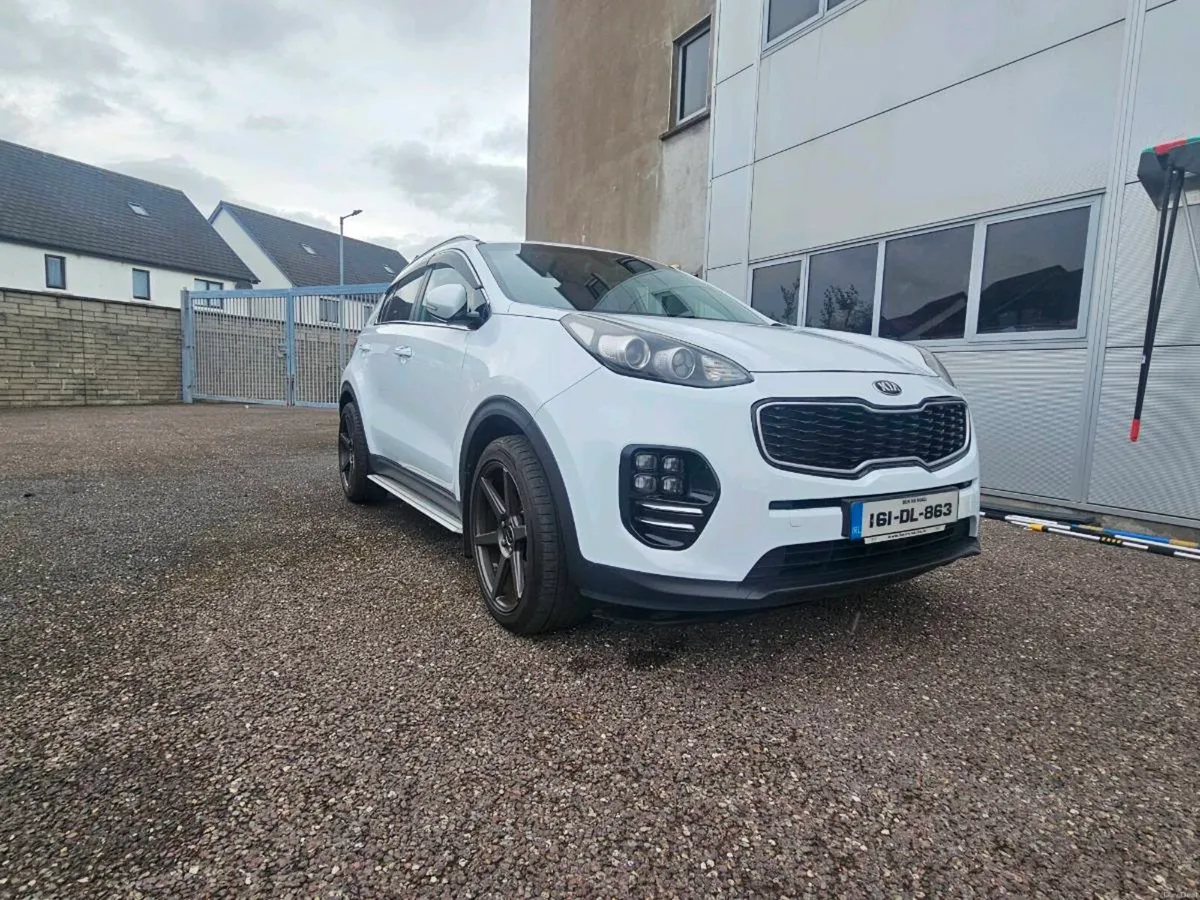 Kia Sportage - Image 1