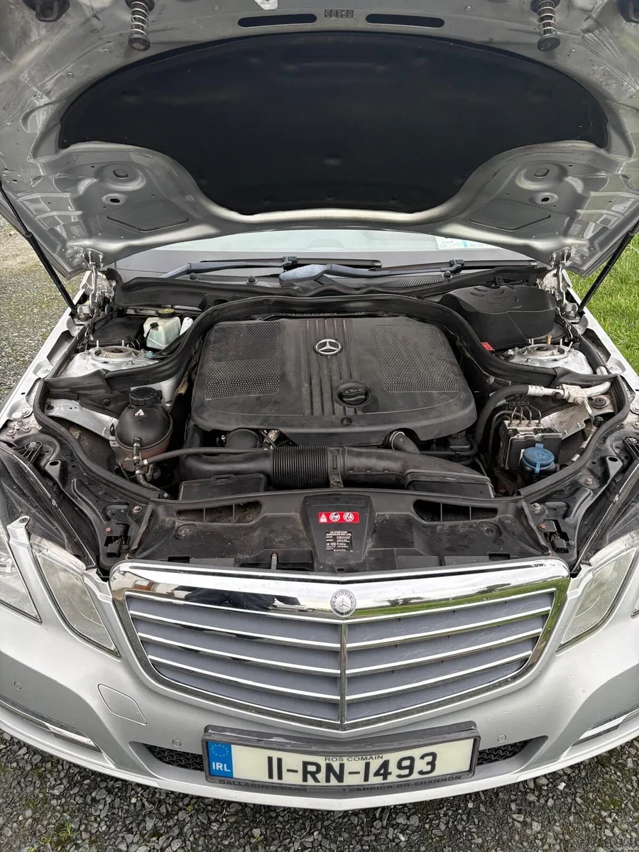Mercedes Benz - Image 3