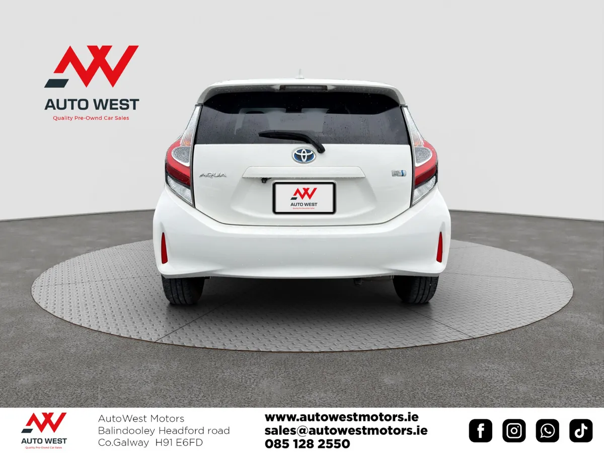 2018 Toyota Aqua 1.5 Self Charging Hybrid - Image 4