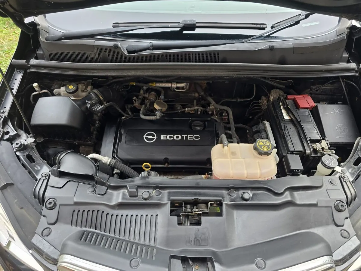 Opel Mokka 2014 - ** LOW MILEAGE ** FRESH NCT - Image 4