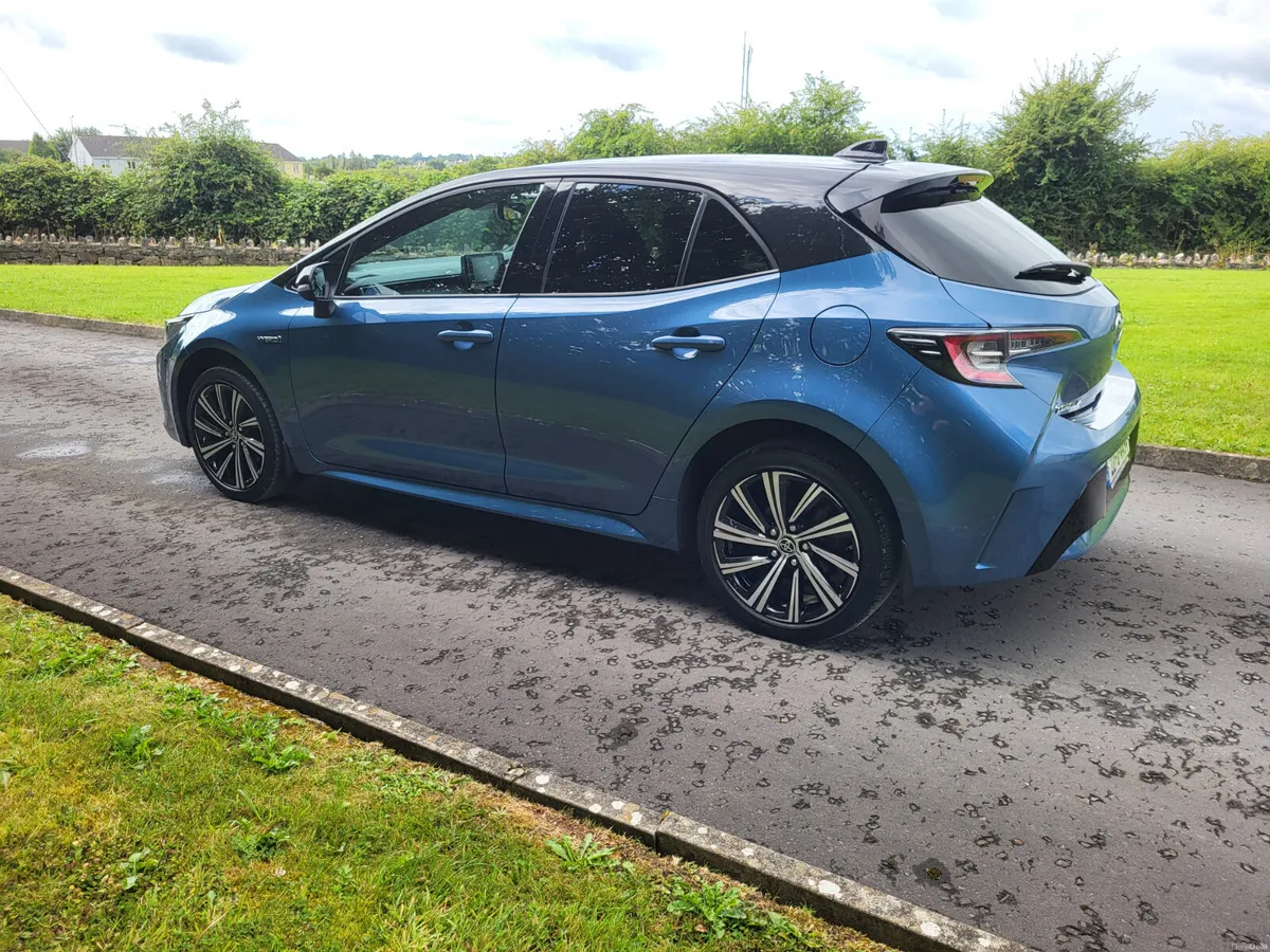 Toyota Corolla  SPORT  HYBRID AUTOMATIC - Image 4