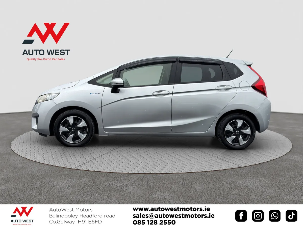 2015 Honda Fit 1.5  Self Charging Hybrid - Image 4