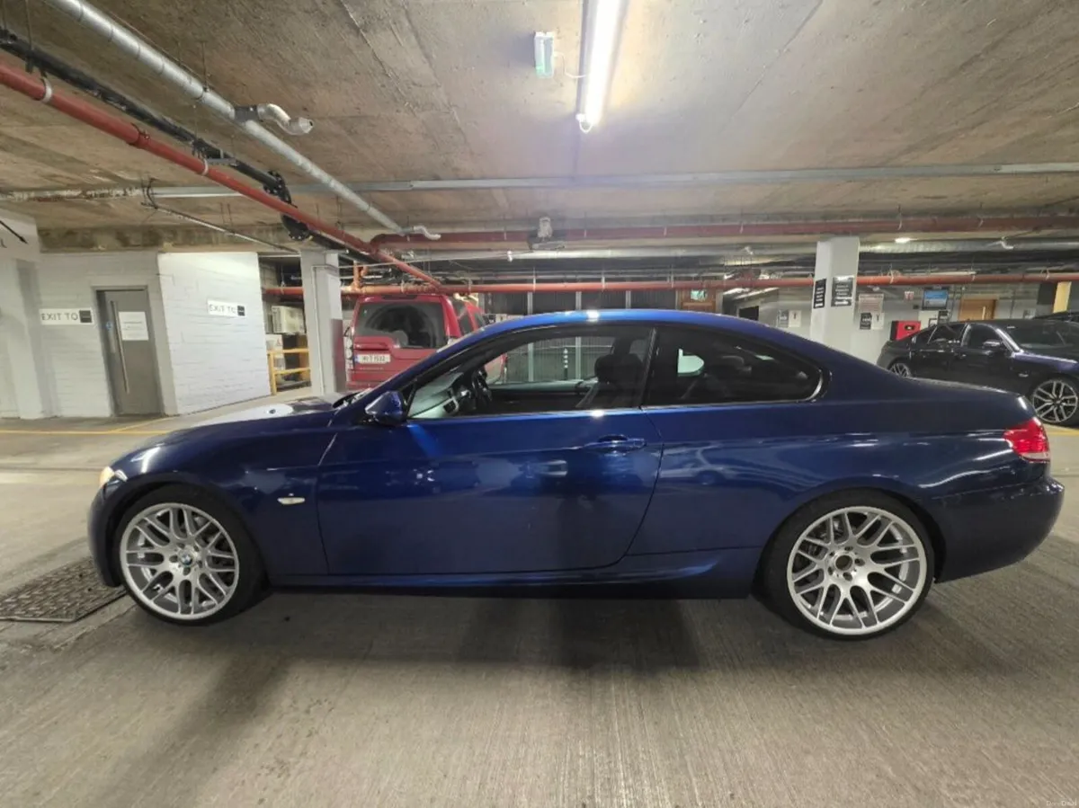 BMW 3-Series 2007 - Image 6
