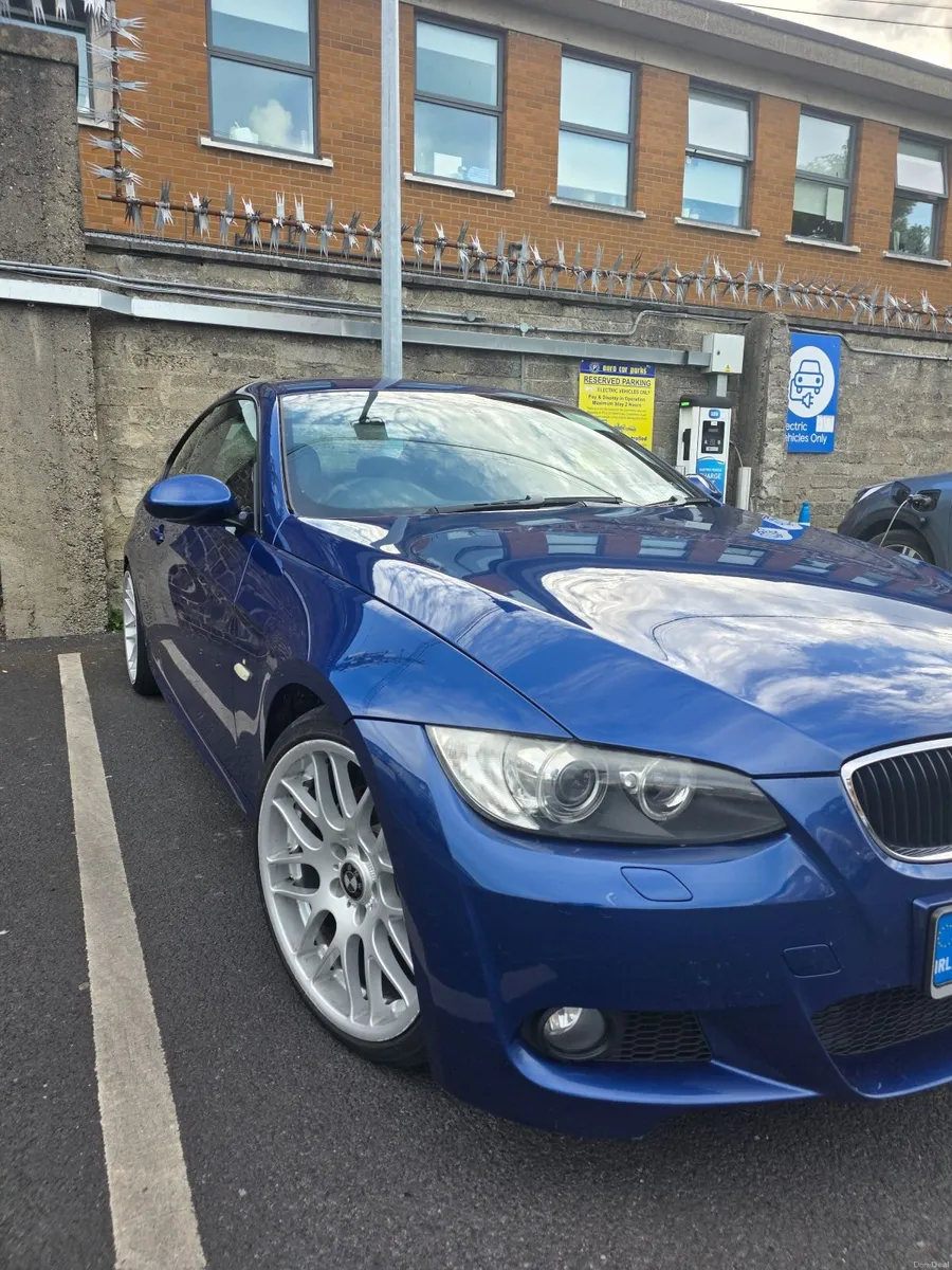 BMW 3-Series 2007 - Image 1