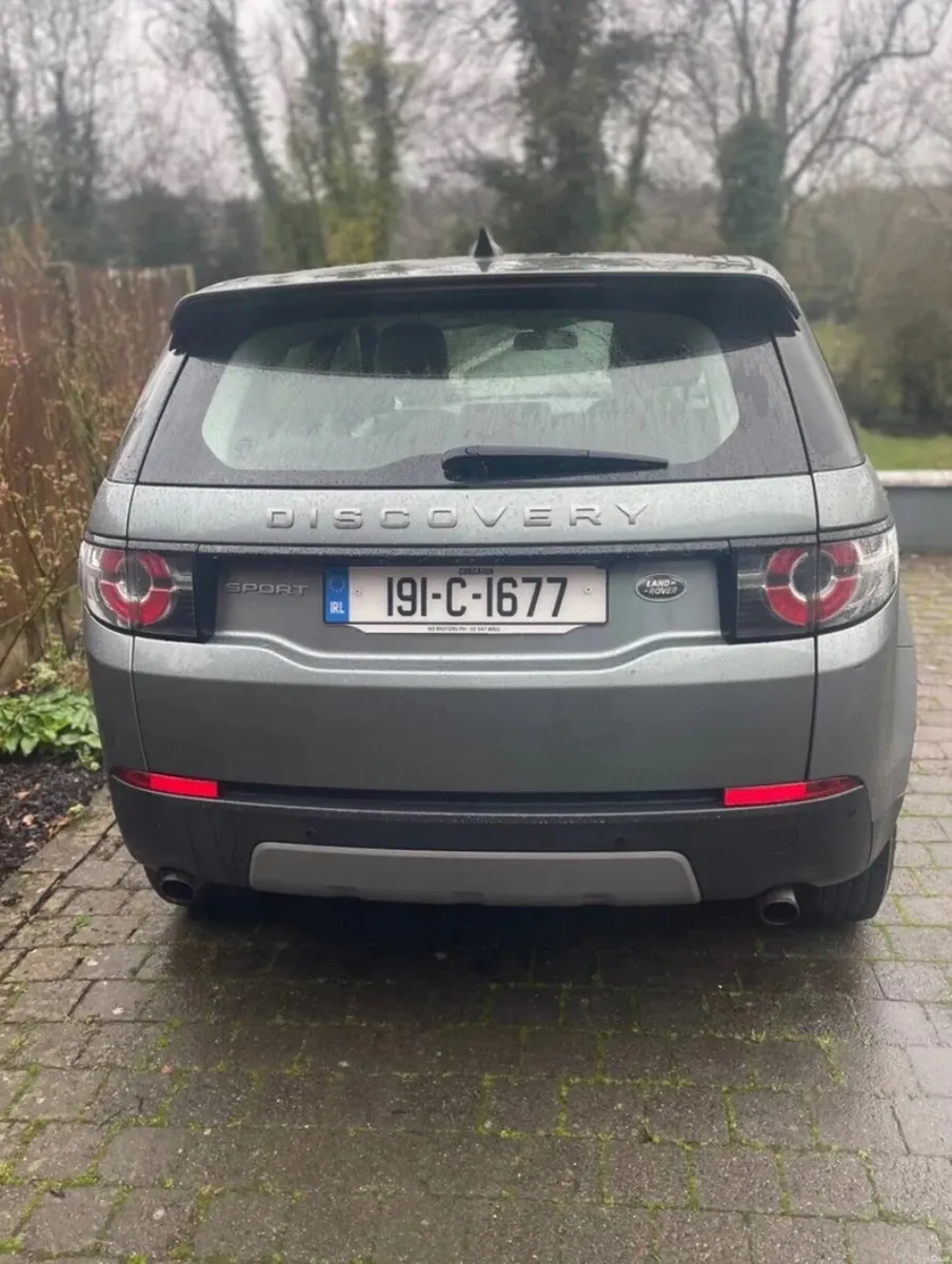 Land Rover Discovery Sport 2019 - Image 2