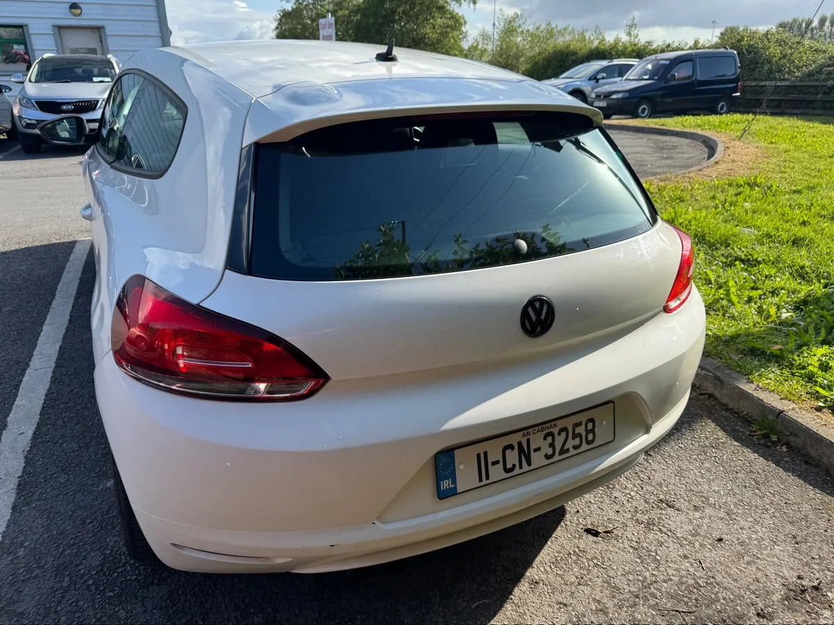 Volkswagen Scirocco 2011 - Image 3