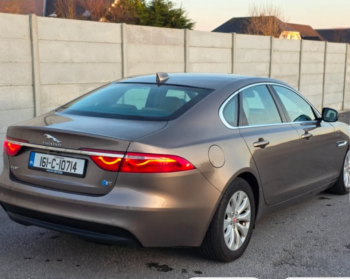 JAGUAR XF very low mileage proce 8950 - Image 5