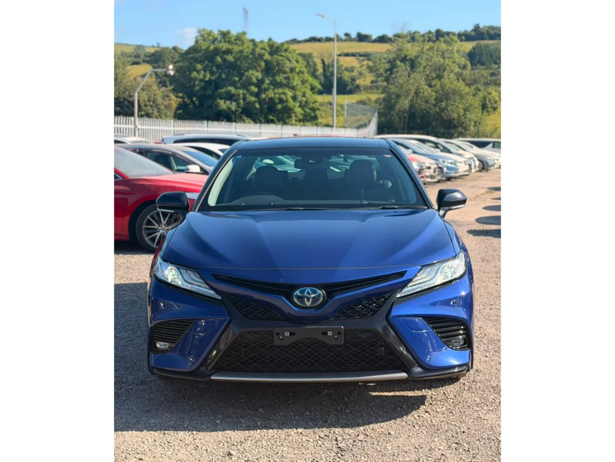 Toyota Camry WS Leather Package  Automatic Petrol - Image 2