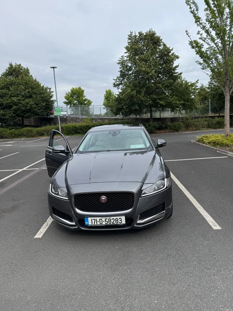 Jaguar XF 2017 - Image 4