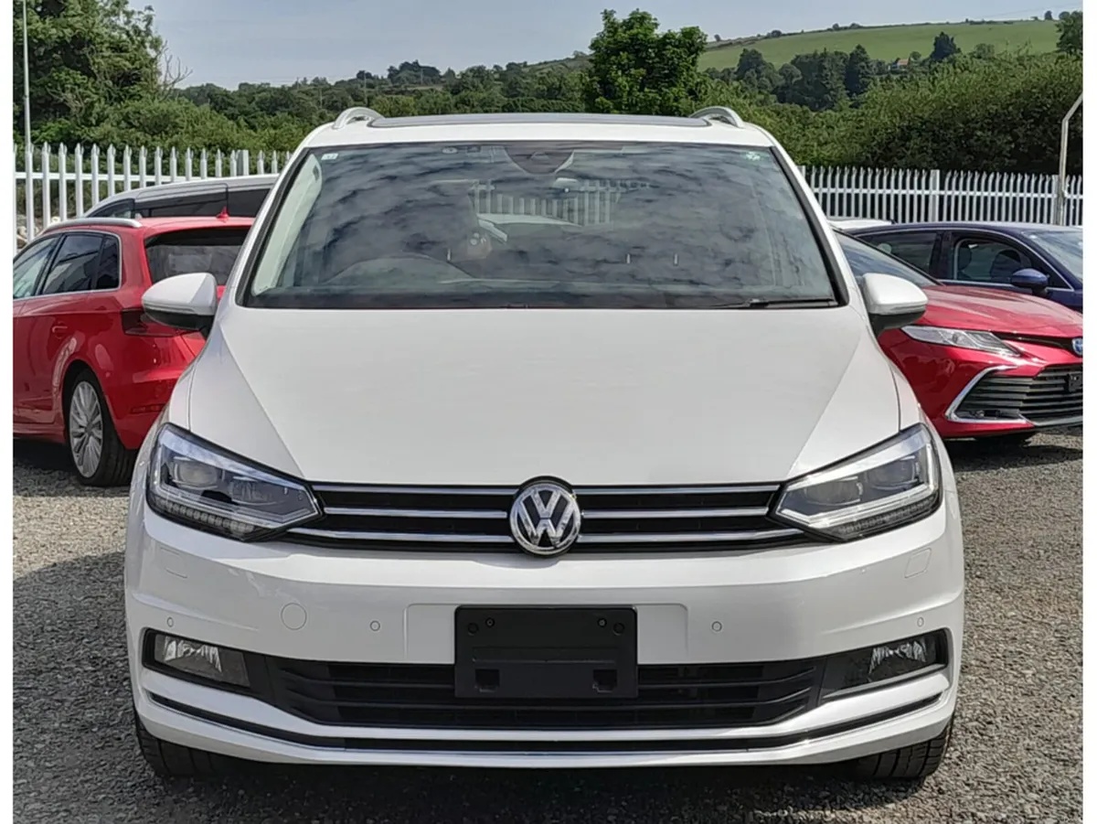 Volkswagen Touran TDI PREMIUM 2.0L Diesel Automati - Image 2