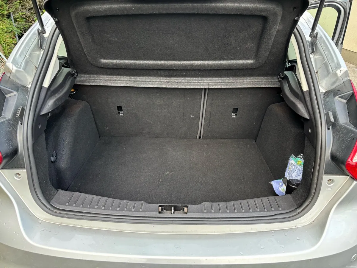 Ford Focus - NCT Aug 2027 - Image 3