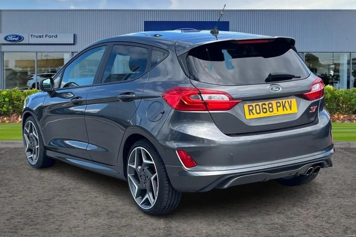 Ford Fiesta 1.5 EcoBoost ST-2 5dr - Image 2