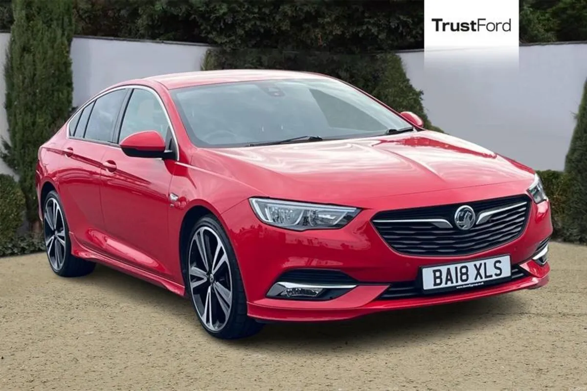 Vauxhall Insignia 2.0 Turbo D SRi Vx-line Nav 5dr - Image 1