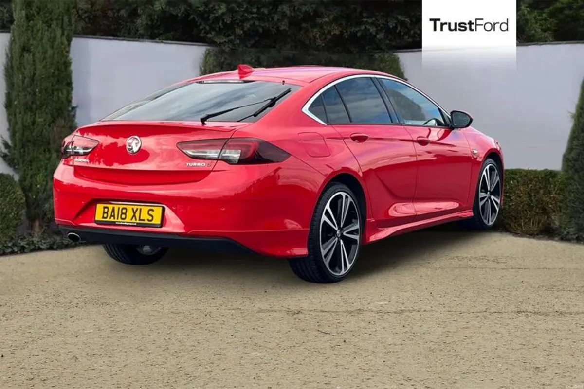 Vauxhall Insignia 2.0 Turbo D SRi Vx-line Nav 5dr - Image 4