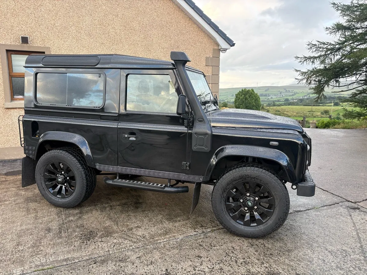 Landrover Defender 90 - Image 3