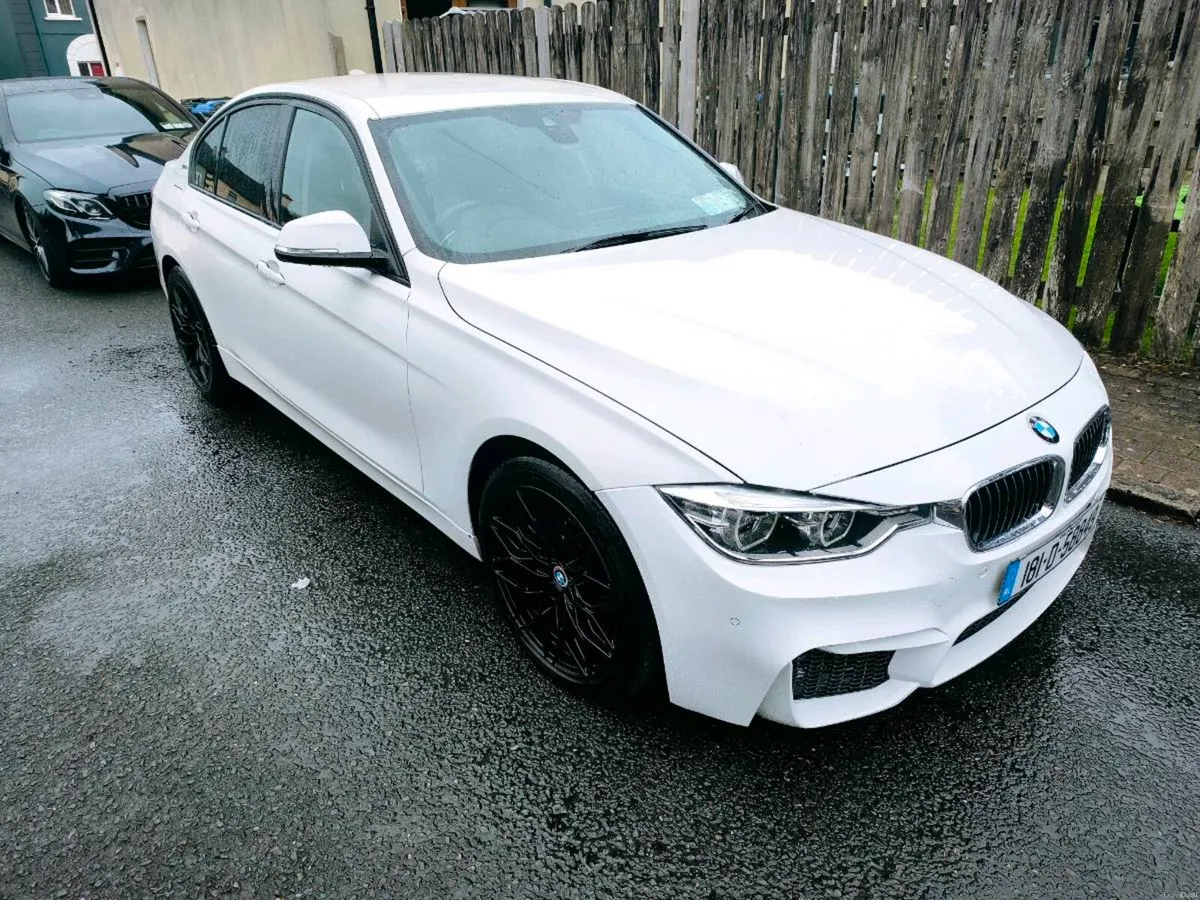 BMW 330e 2018 - Image 3