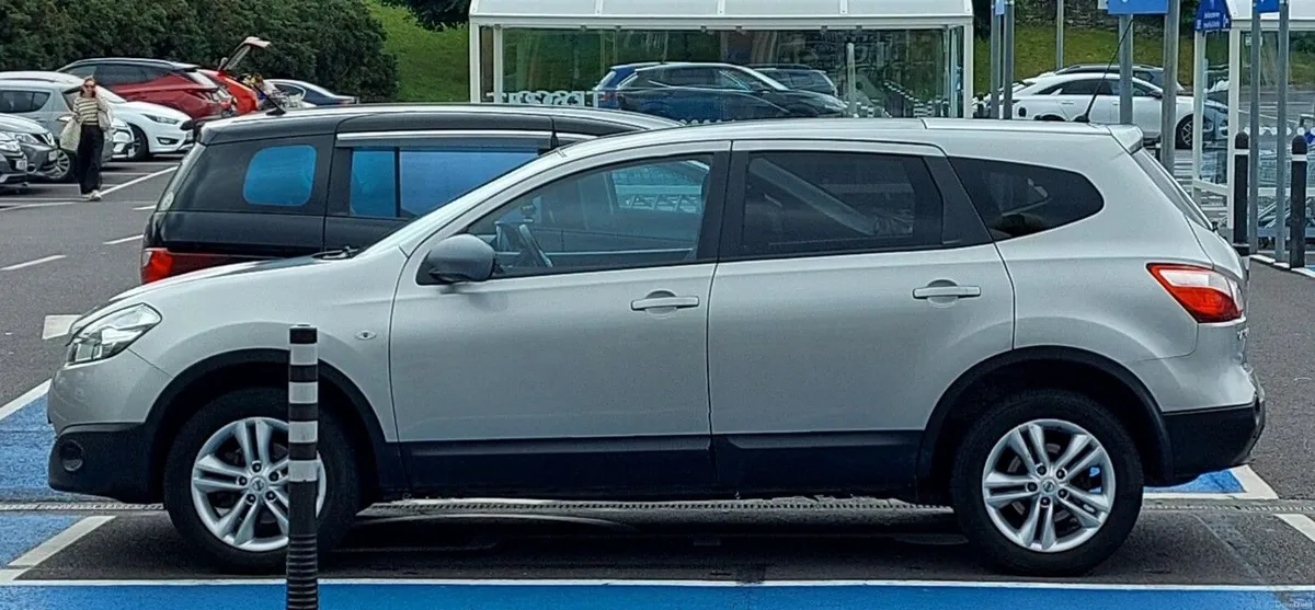 Nissan Qashqai+2 2011 - Image 2