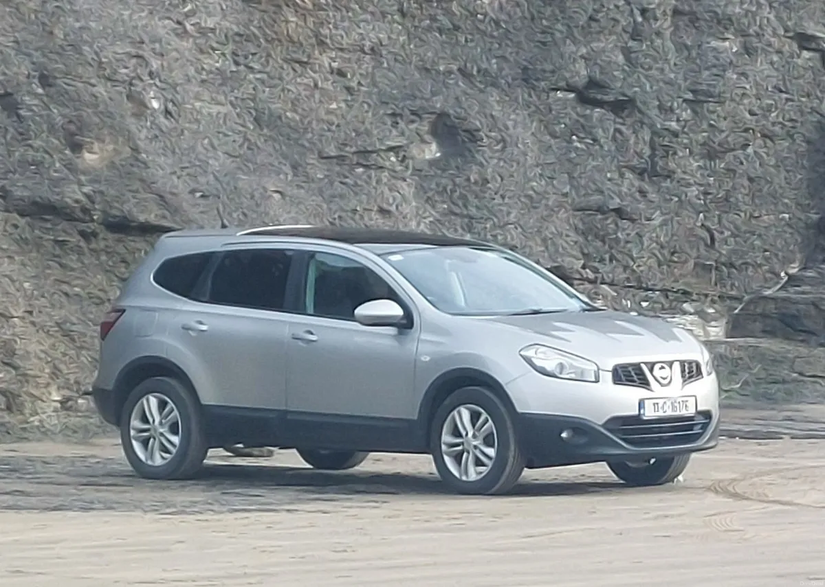 Nissan Qashqai+2 2011 - Image 1