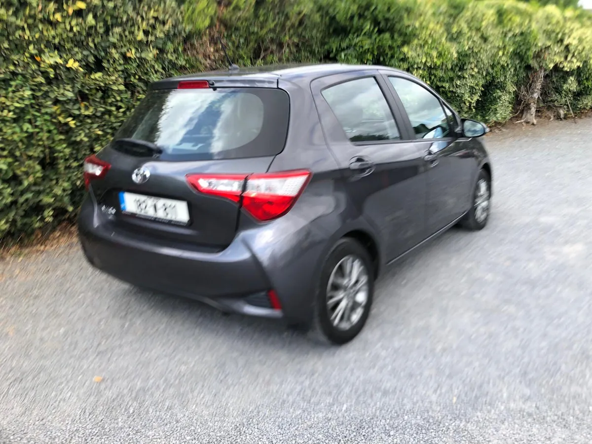 Toyota Yaris 2018 - Image 3