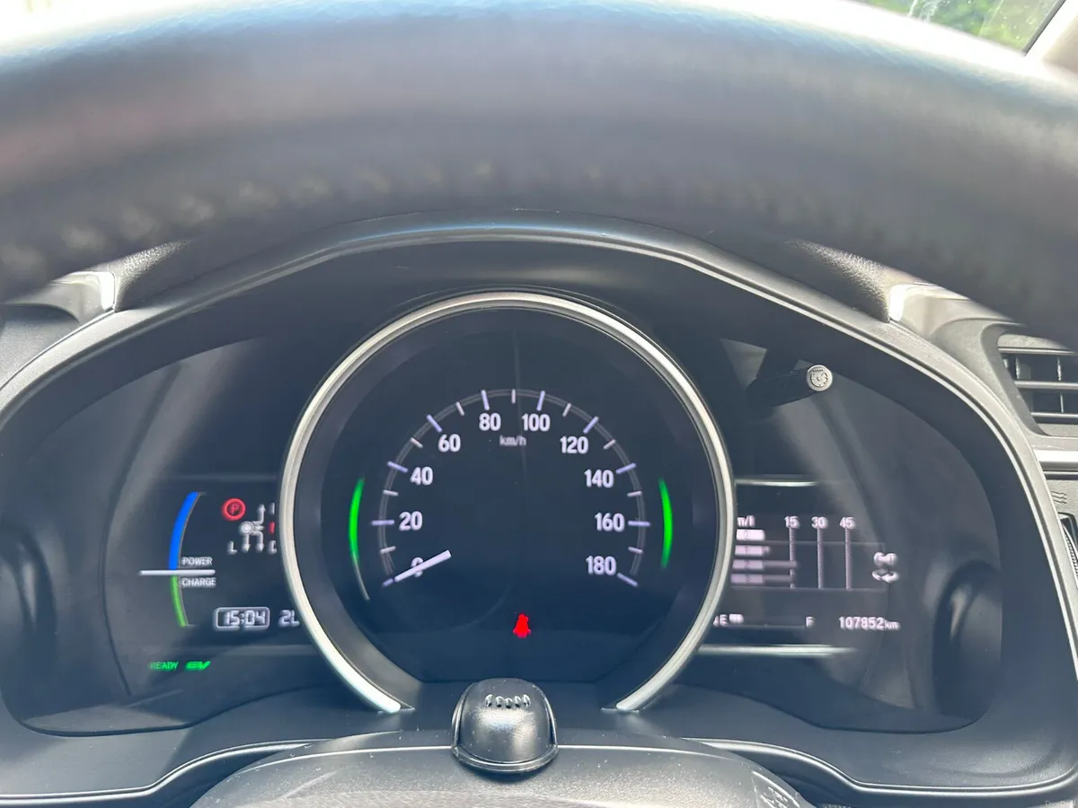 HONDA FIT 2019 LEATHER CRUISE CONTROL - Image 6