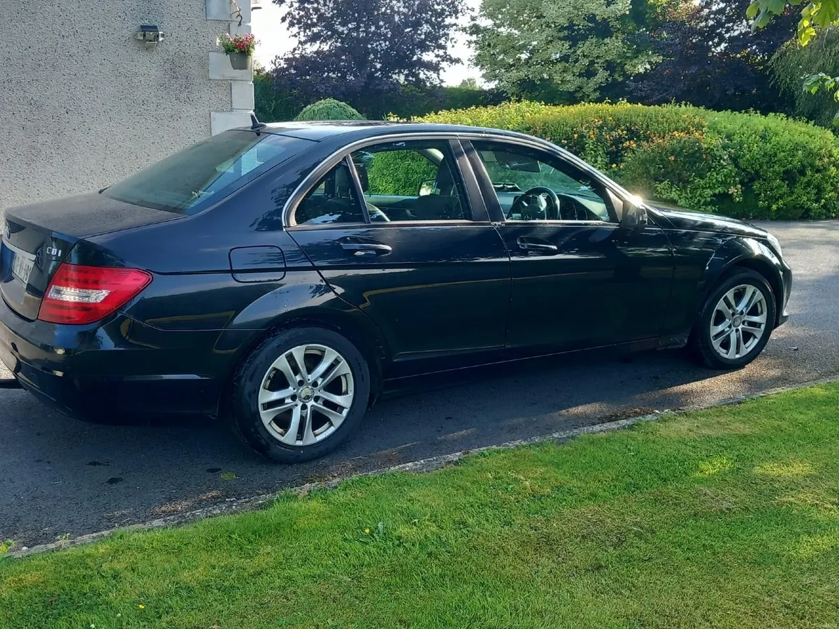 Mercedes-Benz C-Class 2013 - Image 4