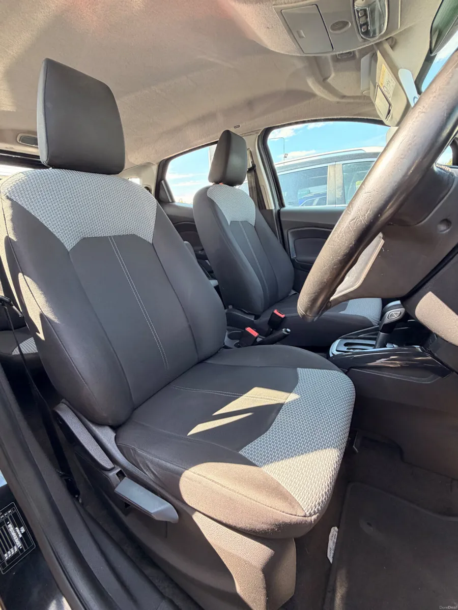 Ford EcoSport 2016 - Image 6