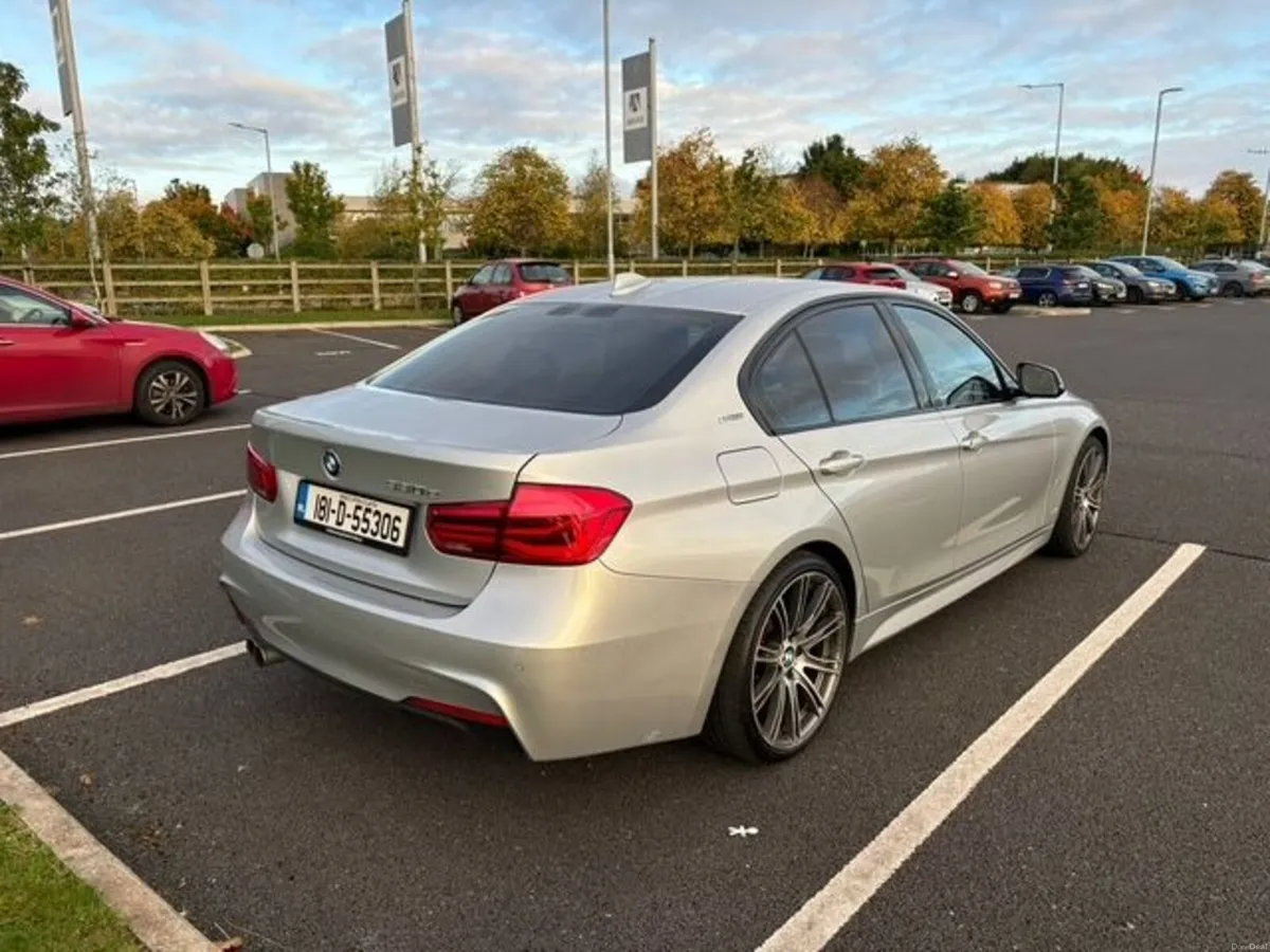 BMW 3-Series 2018 - Image 3