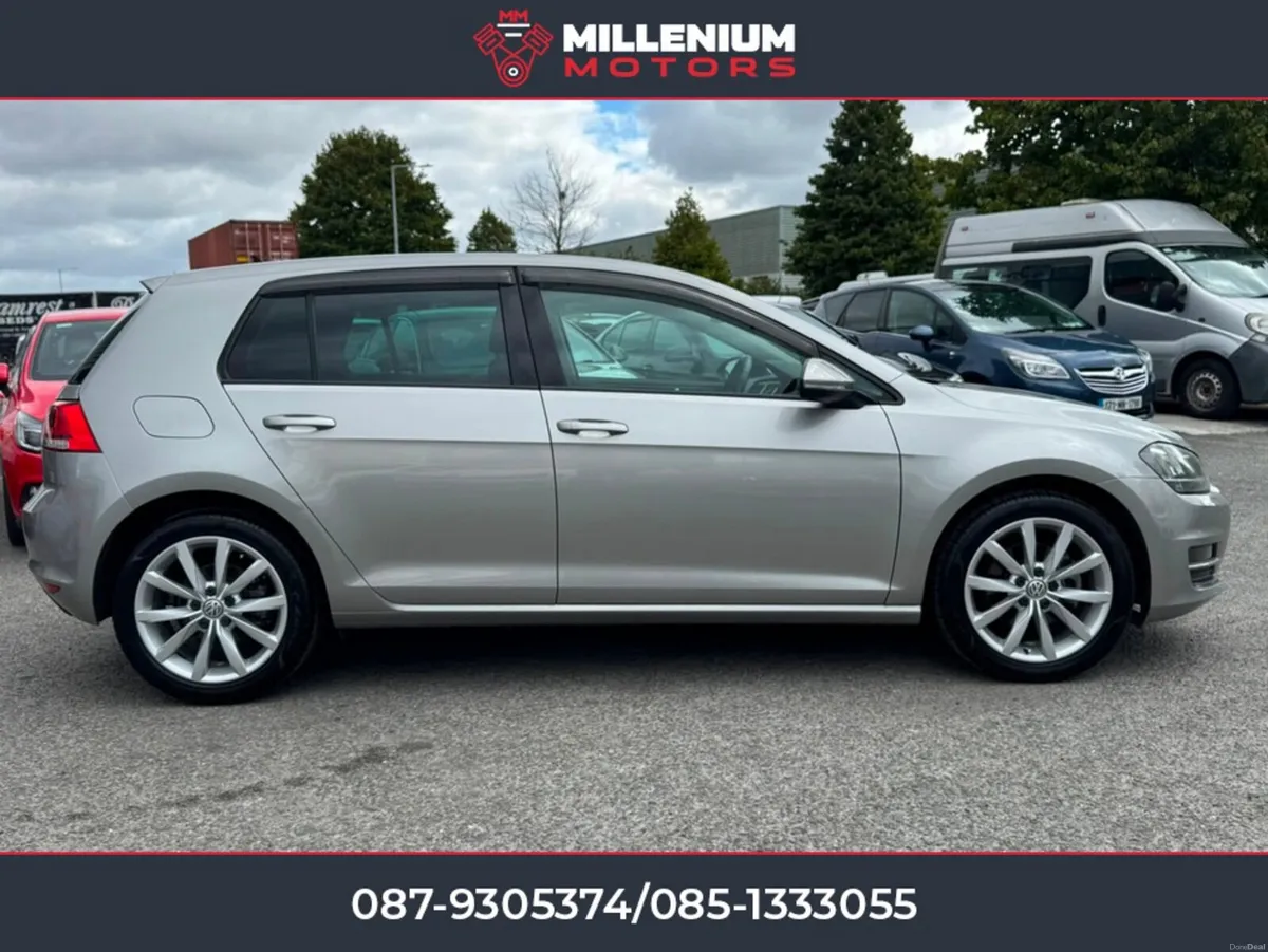 Volkswagen Golf HIGHLINE//LOW KMS//IMMACULATE - Image 2