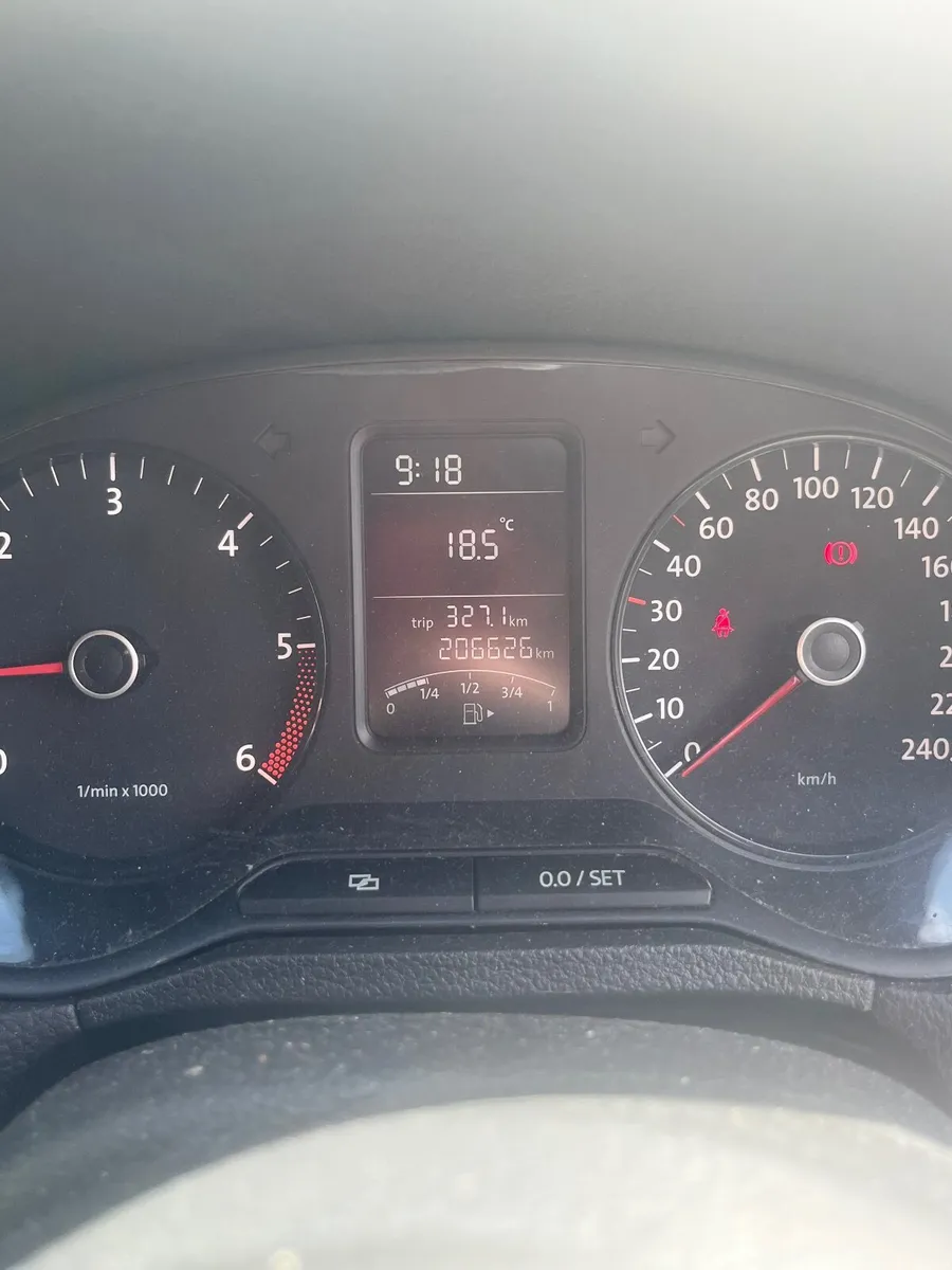 Volkswagen Polo 2012 - Image 3