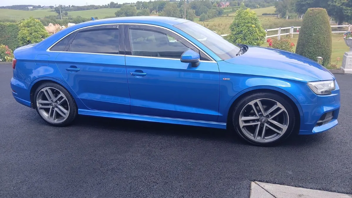 Audi A3 2017 - Image 2