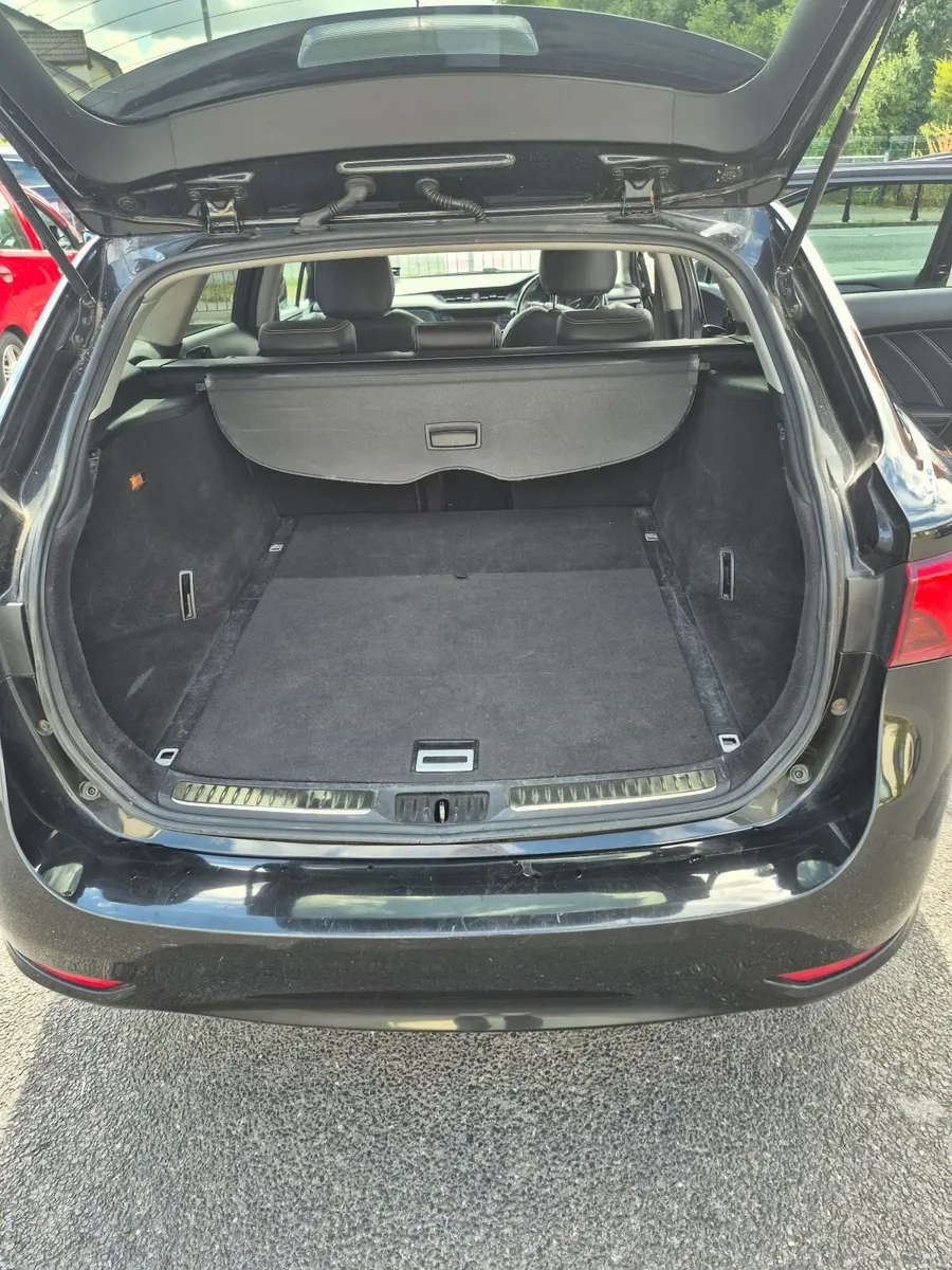 Toyota Avensis 2018 - Image 6