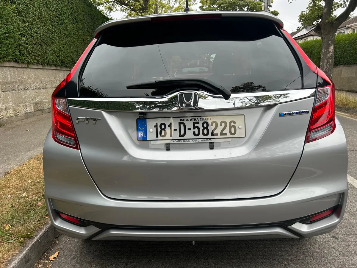 2018 HONDA FIT HYBRID AUTOMATIC TAX JANUARY 2027 - Image 6