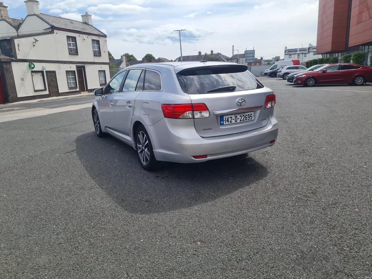 Toyota Avensis Auto - Image 5