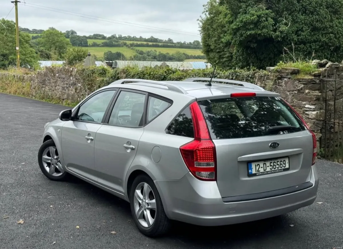 Kia Ceed - Image 2