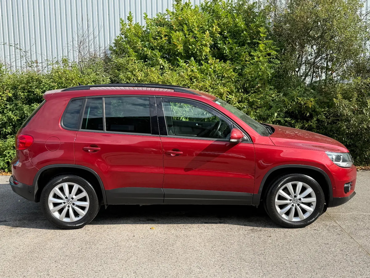 Volkswagen Tiguan 2.0 TDI Low KM L&L - Image 3