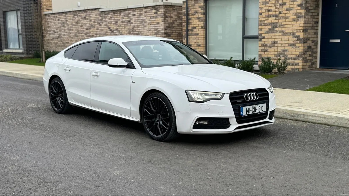 Audi A5 S-line QUATTRO Black Edition NCT03/27 MINT - Image 2