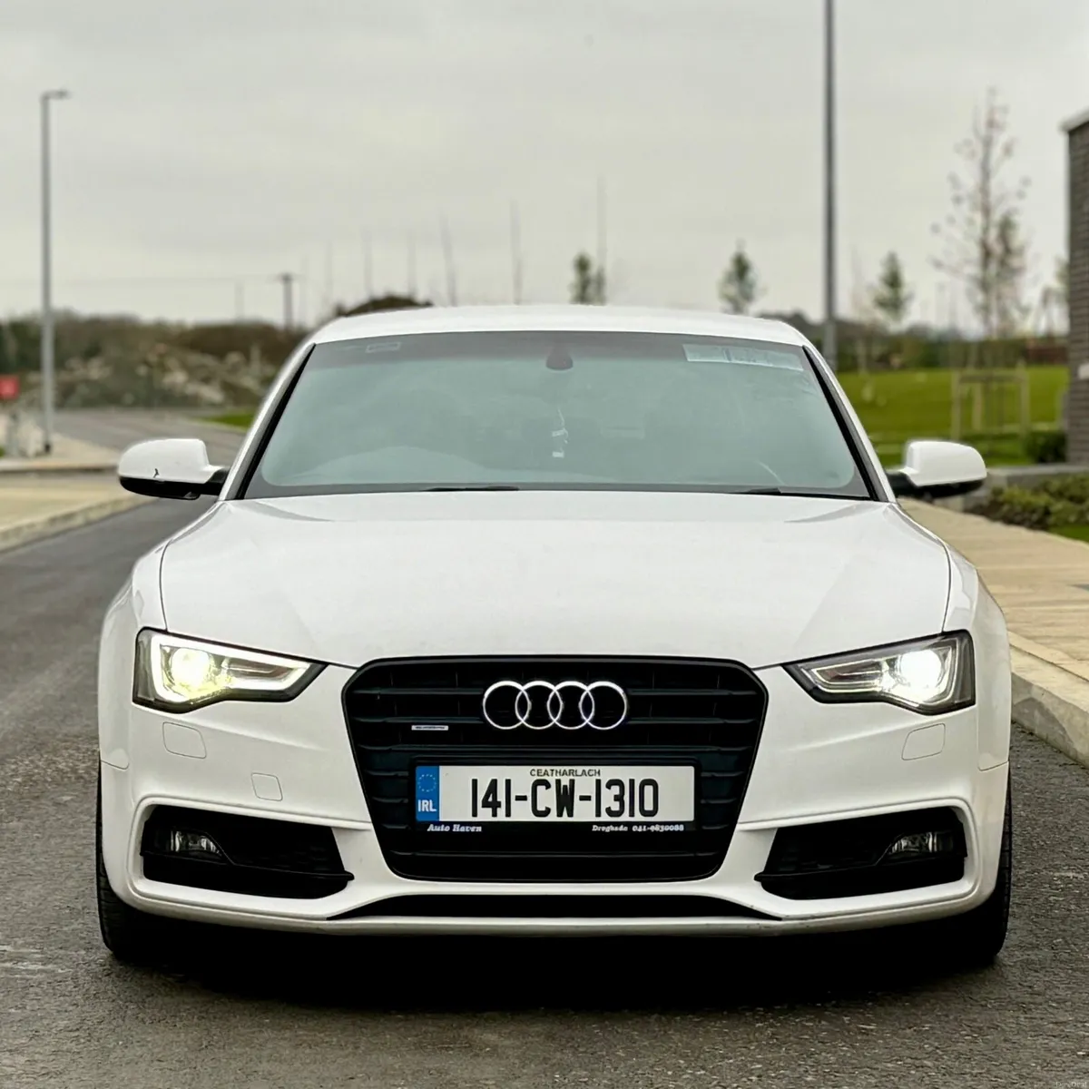 Audi A5 S-line QUATTRO Black Edition NCT03/27 MINT - Image 3