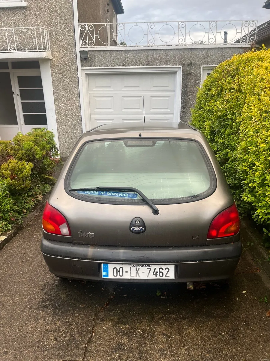 Ford Fiesta 2000 - Image 2