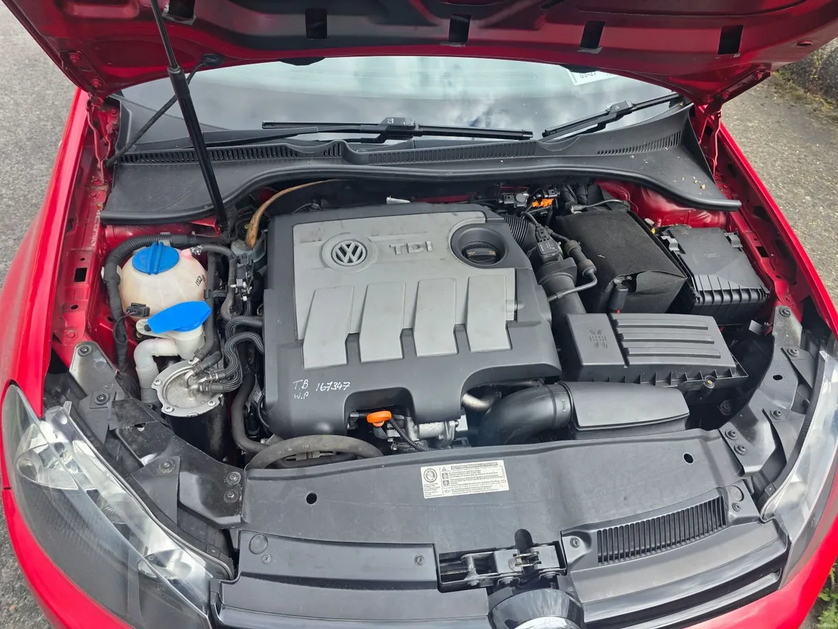 Volkswagen Golf 2010 - Image 3