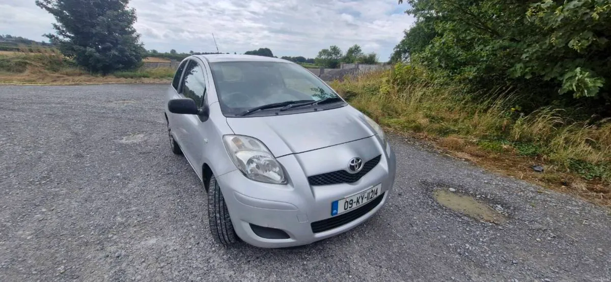Toyota yaris 1.0 2009 - Image 2