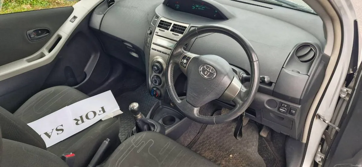 Toyota yaris 1.0 2009 - Image 3