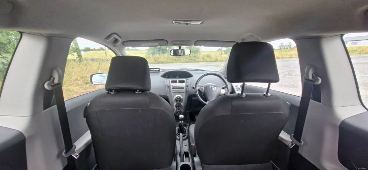 Toyota yaris 1.0 2009 - Image 6