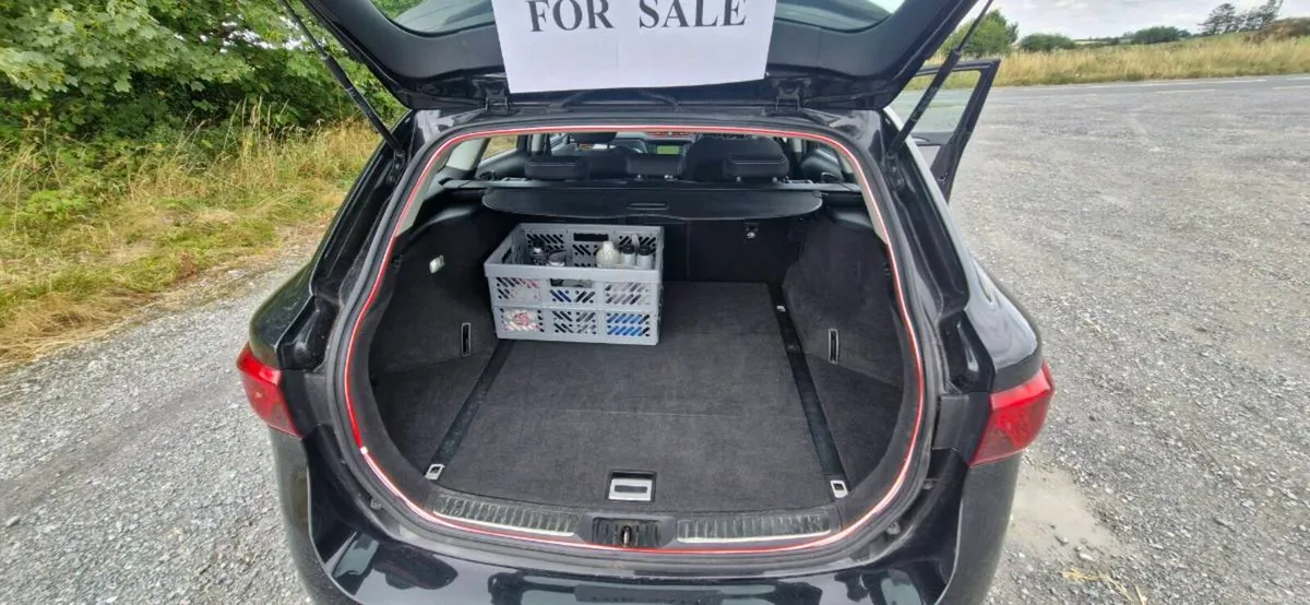 Toyota avensis 2.0 2016 - Image 6