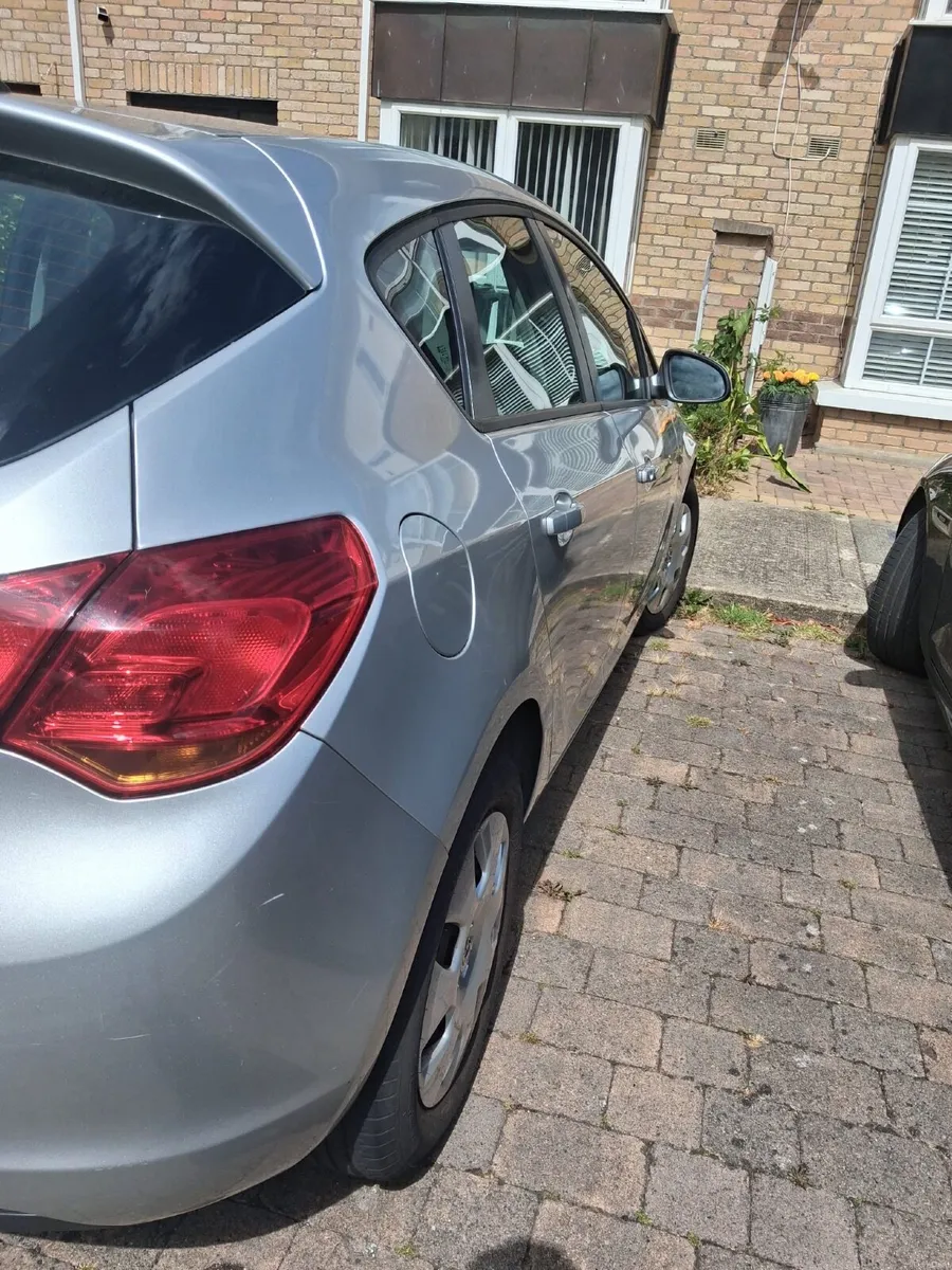Vauxhall Astra 2011 - Image 6
