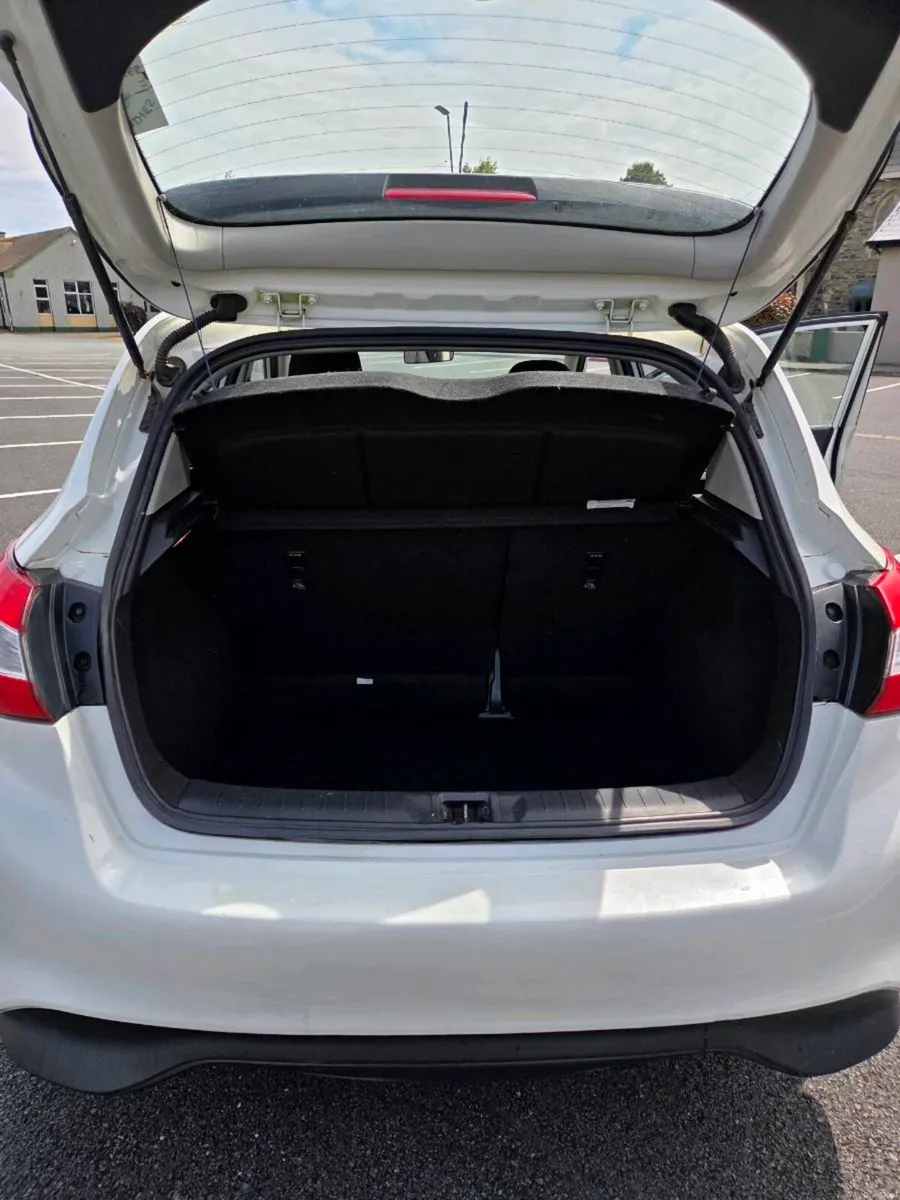 Nissan Pulsar - Image 3