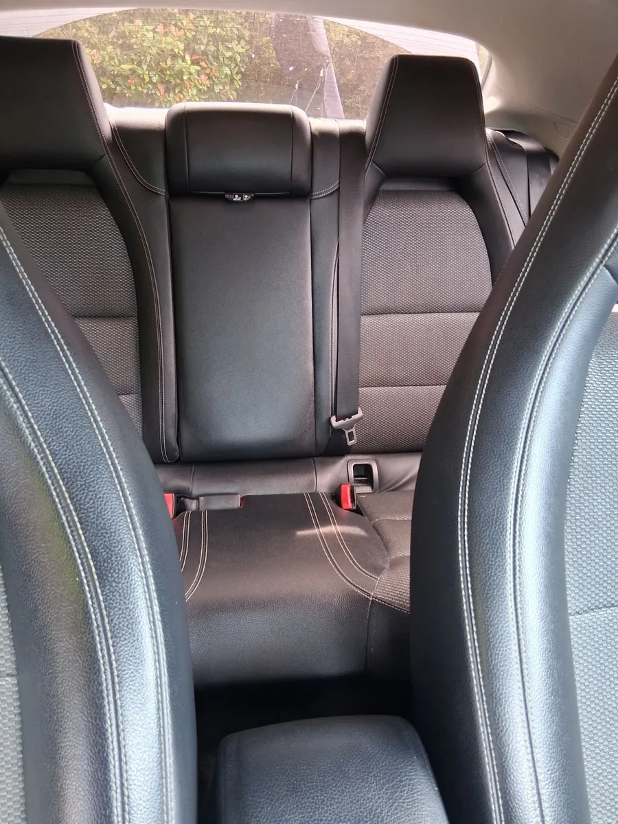 Mercedes-Benz CLA 2015 - Image 4