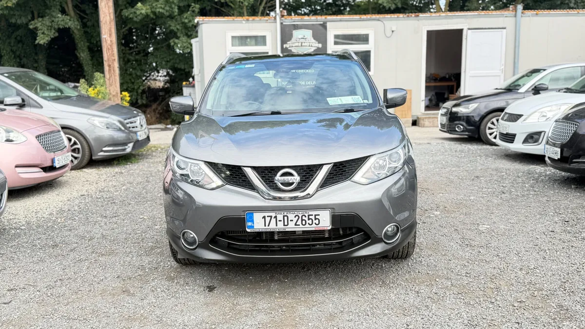 Nissan Qashqai 2017 Automatic Low Mileage - Image 3